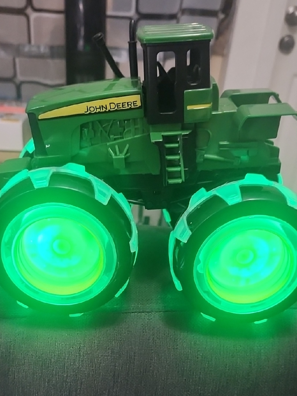 John Deere Green Light-Up Kids Tractor Toy